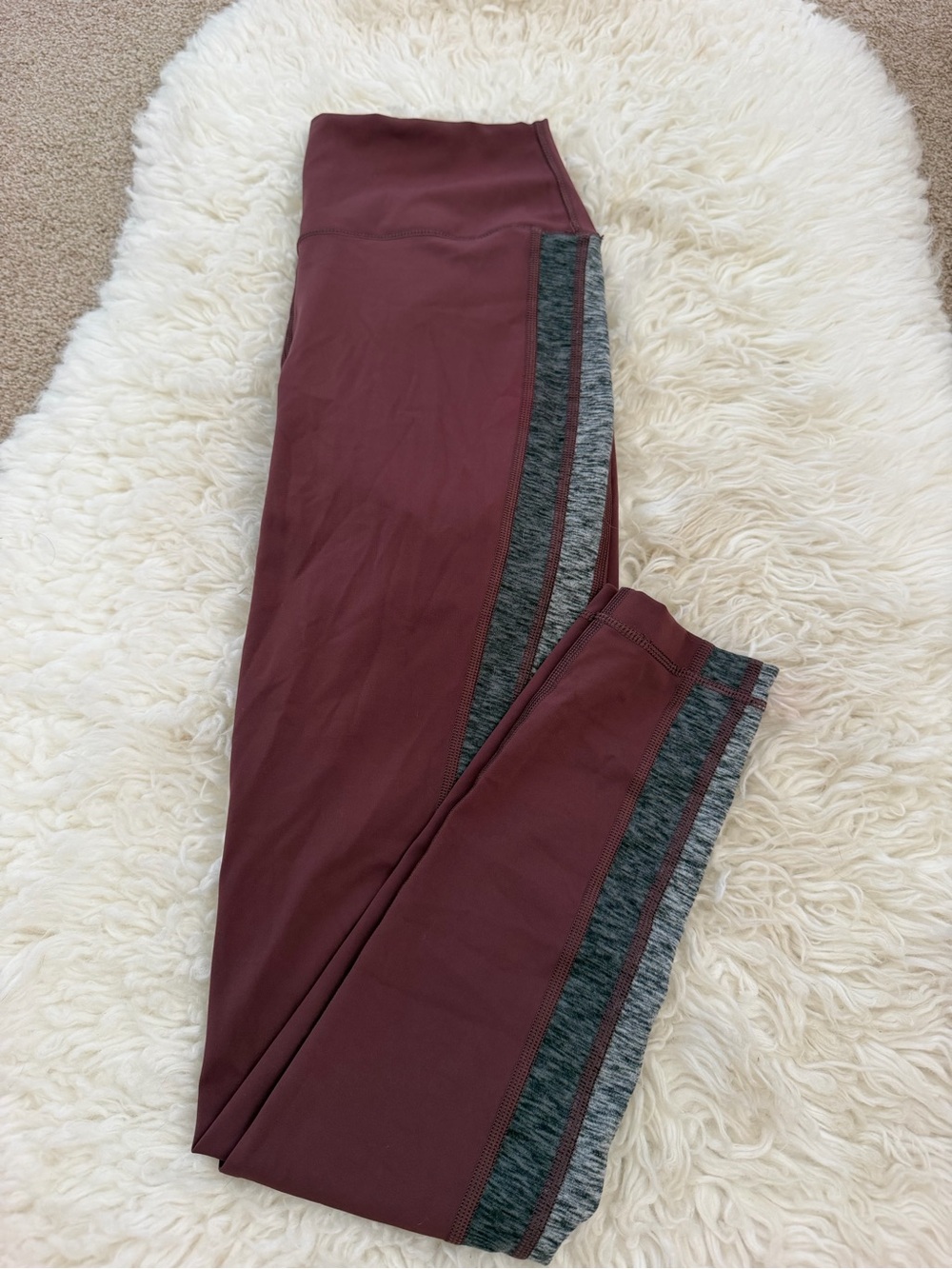 Vuori the rise shine leggings